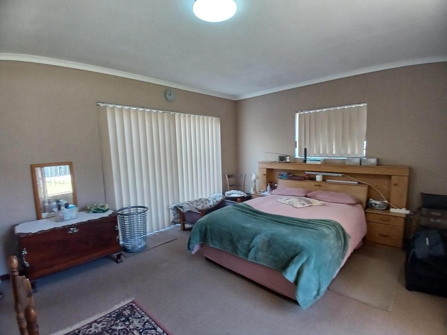 4 Bedroom Property for Sale in Dana Bay Western Cape
